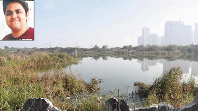  Techie drowns as car falls into pit at Noida mall site; fog-hit rescue