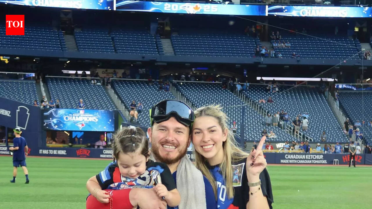 Toronto Blue Jays catcher Alejandro Kirk’s wife Sofia Castaneda shares a sweet moment on Instagram