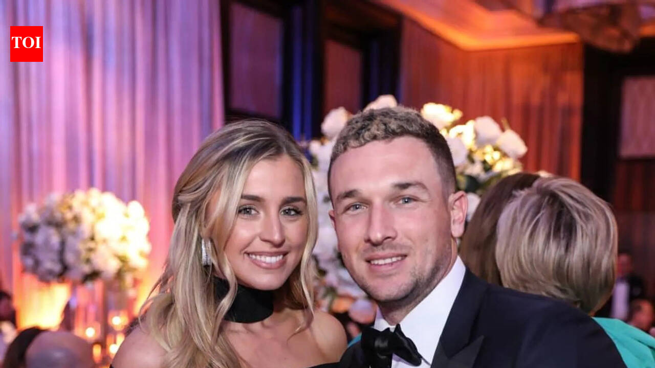 Alex Bregman’s adorable Chicago Cubs photo with his child on social media offers fans a heartfelt family moment