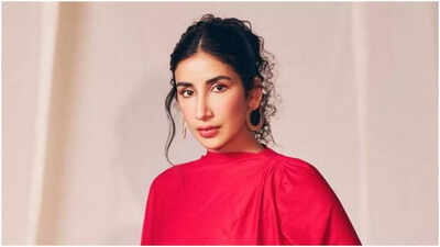 Parul Gulati shares video for Karan Aujla amid CHEATING rumors: ‘I noticed he unfollowed me…’