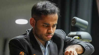  Arjun Erigaisi beats Praggnanandhaa, Gukesh draws with Sindarov