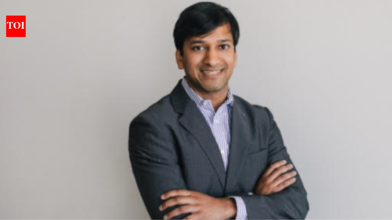 Indian-origin Keshav Poddar to serve as Jersey City deputy mayor; takes oath on Bhagwat Gita