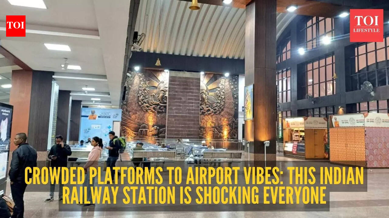 People thought this was an airport - Then they realised it’s Banaras railway station