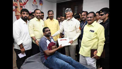 Naidu pays tribute to NTR on 30th death anniversary