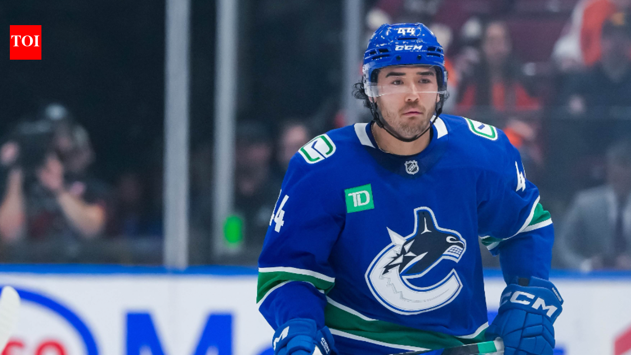 Vancouver Canucks planning to trade Kiefer Sherwood using similar method to deal with Quinn Hughes