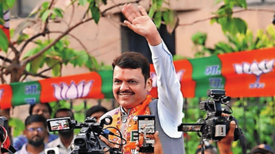 BMC mayor race heats up: CM Devendra Fadnavis in Davos, talks on hold, poll process set to last till Jan-end