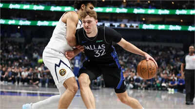Rookie sensation Cooper Flagg sidelined after left ankle sprain, Mavericks in tightrope