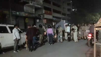 Post-election tensions in Bhiwandi: Political workers clash after alleged attack on Vikas Aghadi candidate; several injured
