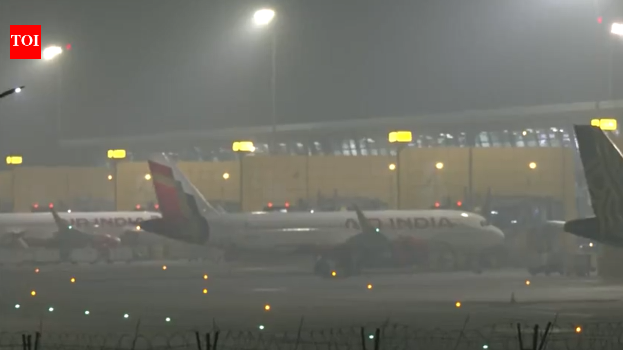 Delhi air pollution: Smog blankets NCR, fog delays flights as AQI turns 'severe'