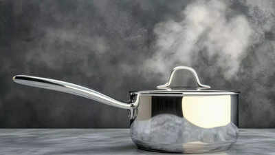 DO NOT put hot dishes on marble if you want it to last