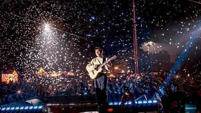 Anuv turns Delhi concert into a warm sing-along