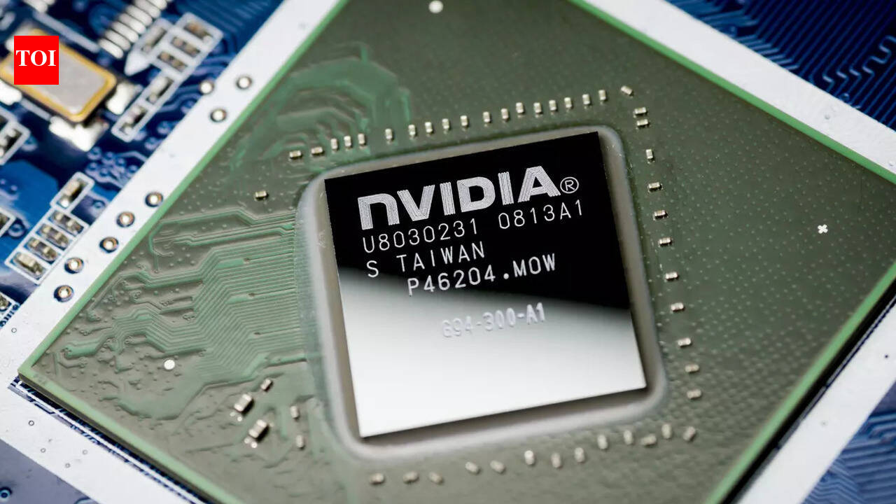 Chinese customs block Nvidia H200: Suppliers halt production; customers cancel orders