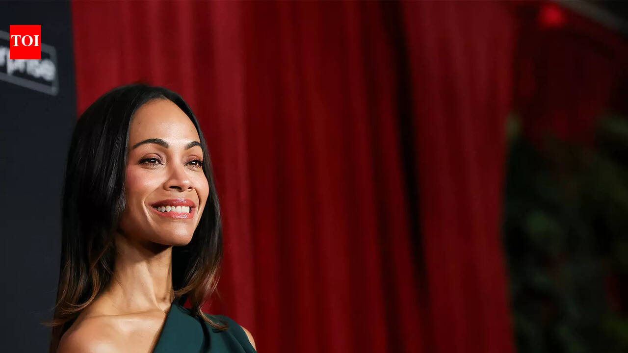 Colin Jost jokes about Zoe Saldana overtaking Scarlett Johansson as Hollywood's highest-grossing star on SNL