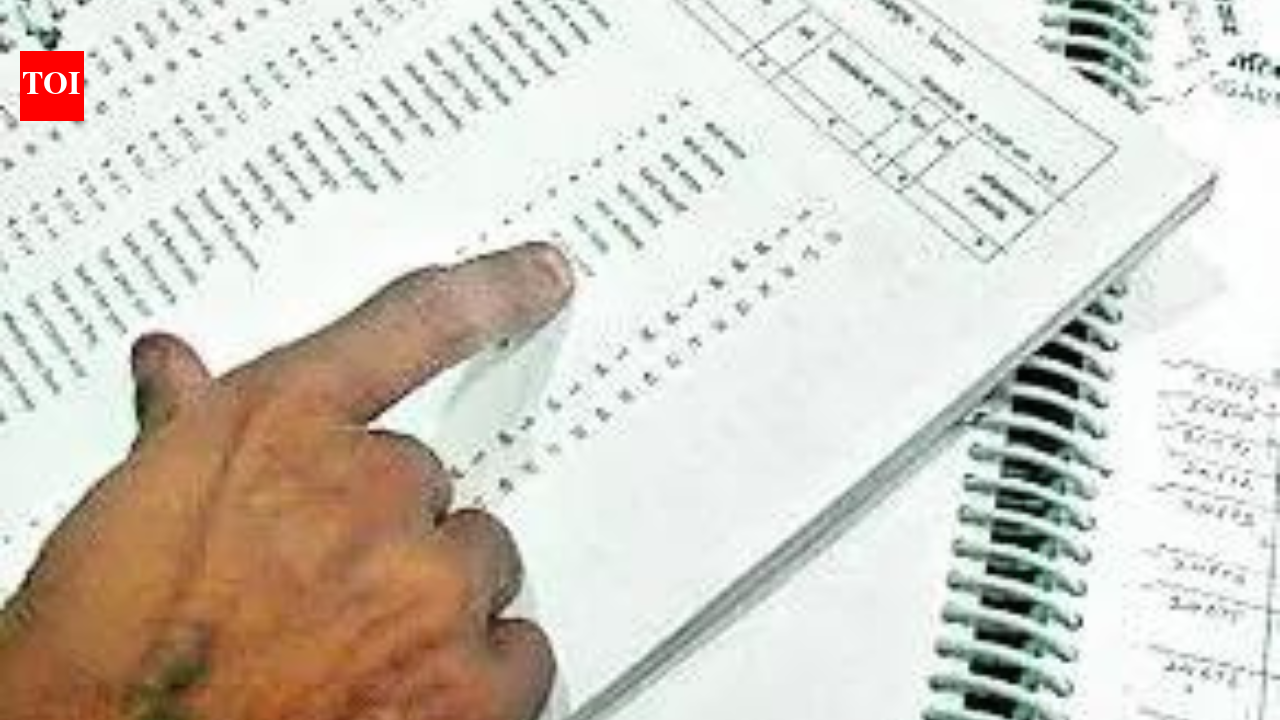 List WB voters with ‘logical discrepancy’: SC to poll panel