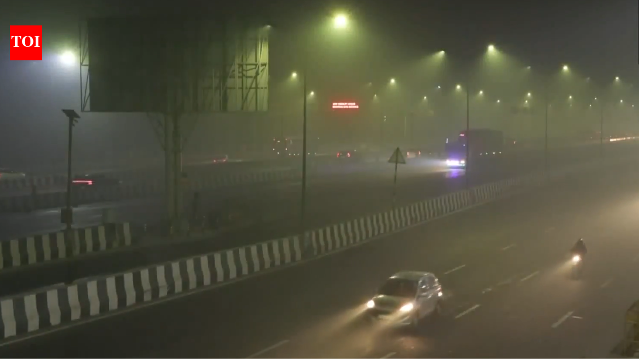 Delhi-NCR smog deepens; AQI near 400, GRAP-IV on