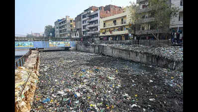 In hub of e-waste dismantling, safety logs out