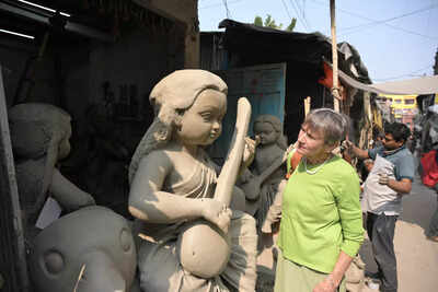 Kolkata goes all hearts for doll-like Saraswati idols