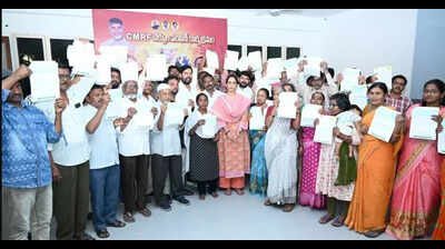 105 beneficiaries receive CM relief aid worth Rs 1.1 crore in Kadapa
