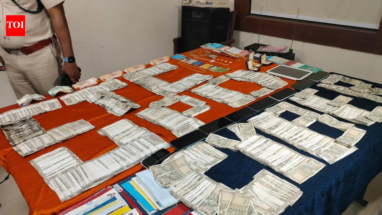 5 of sextortion gang held for duping senior Cuttack citizen of 88 lakh