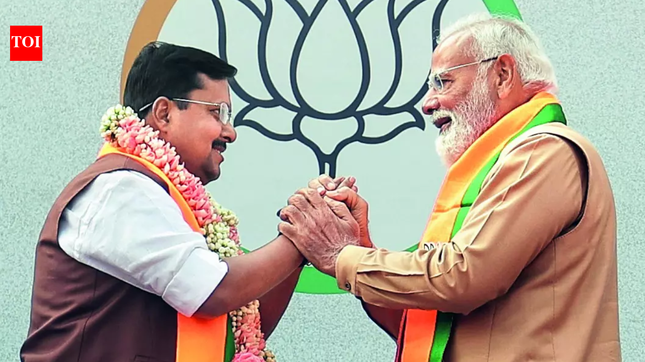 ‘You are my boss, I am a worker’: PM Narendra Modi as Nitin Nabin takes charge as BJP chief; asks partymen to shun congress ‘failings’