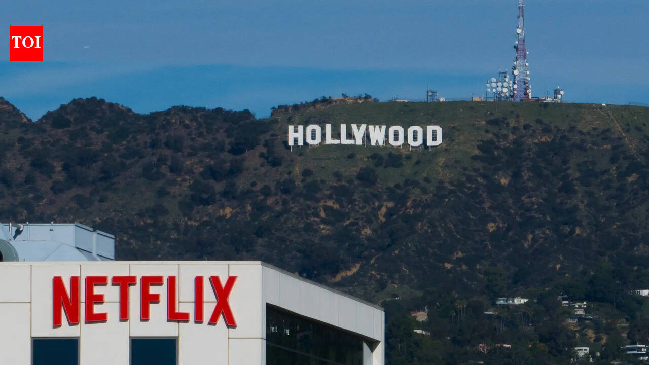 Netflix delivers solid 4th quarter, but stock sinks amid worries about slowing subscriber growth