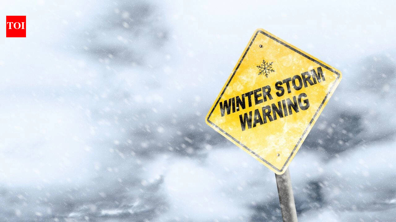 Winter storm expected across the Southern US this weekend causing dangerous ice, sleet, and heavy snowfall; NWS warning issued