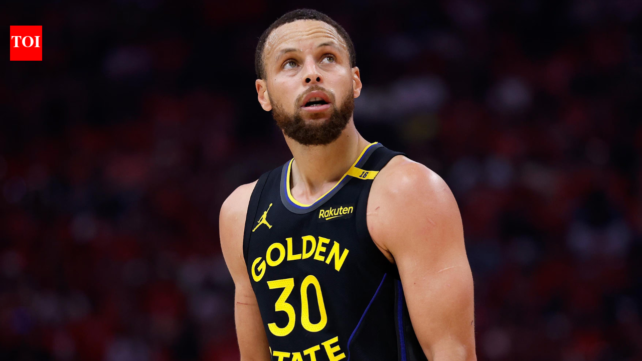 Stephen Curry rocks “On court” sneakers in Warriors vs Raptors warm-up