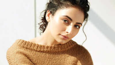 'Emraan Hashmi listens and reacts, and that elevates the scene:' 'Taskaree' actress Zoya Afroz opens up on Emraan Hashmi’s calm confidence