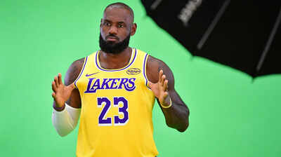 pull lebron james lakers