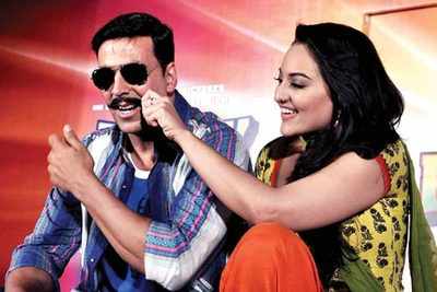 Akshay and Sonakshi to romance in Alleppey?