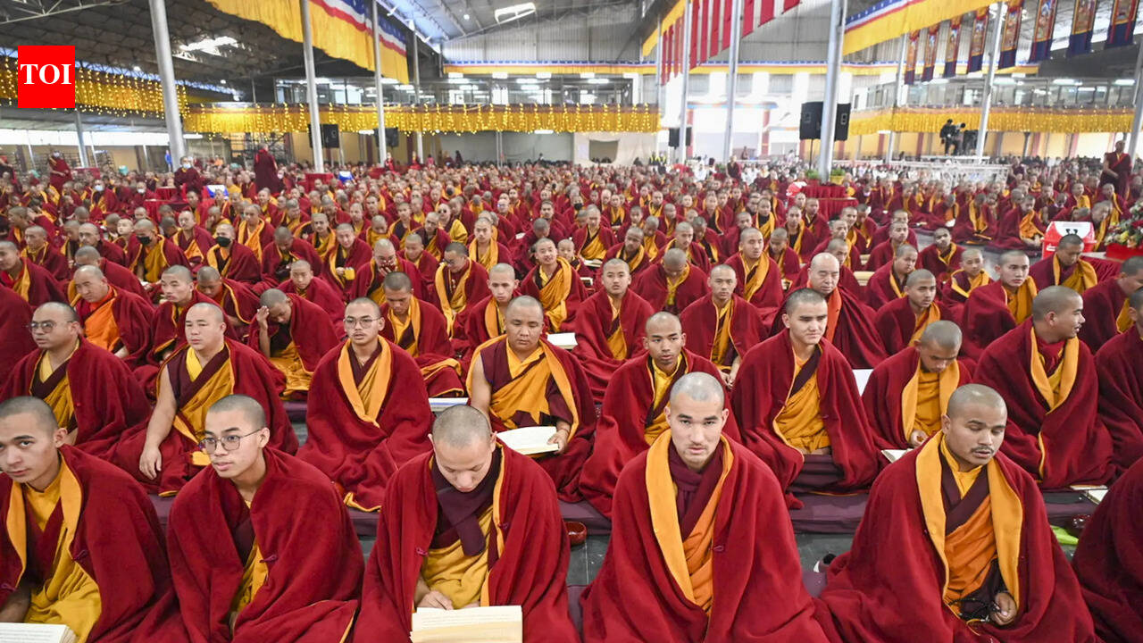 Over 1k Buddhist devotees participate in ‘Gyan Yatra’