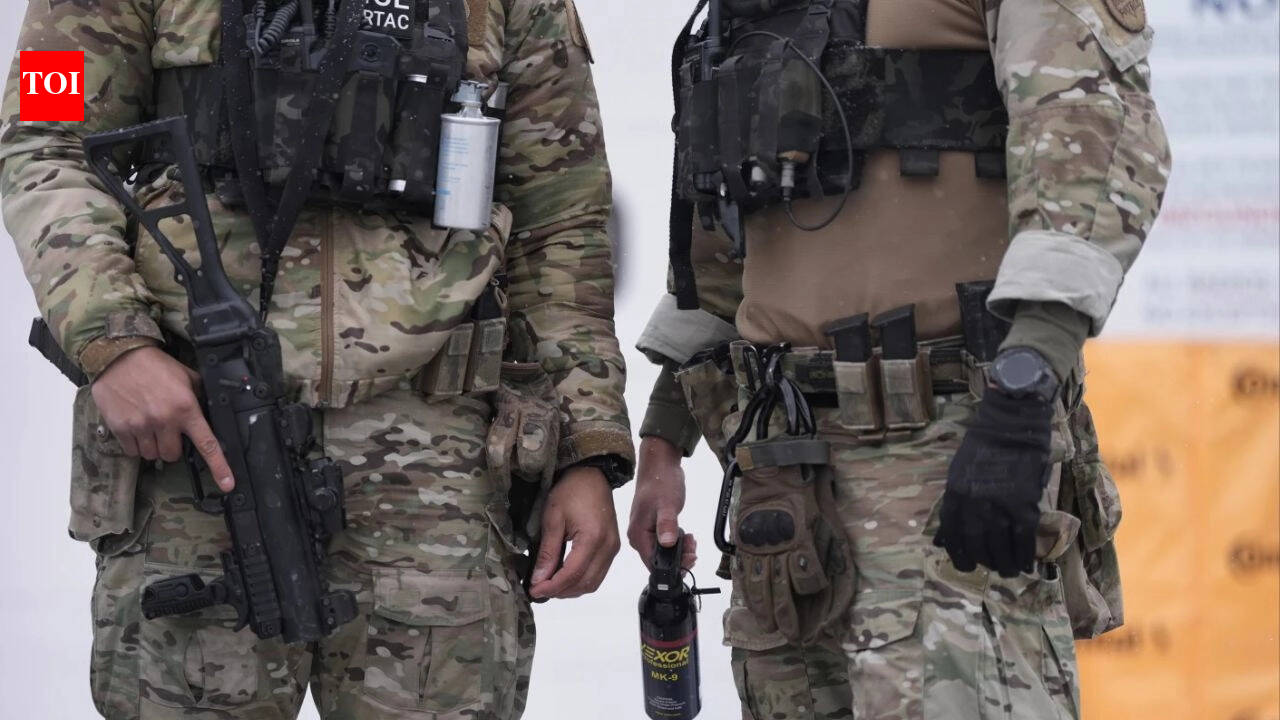 US appeals court blocks lower court order limiting immigration agents’ use of force in Minnesota