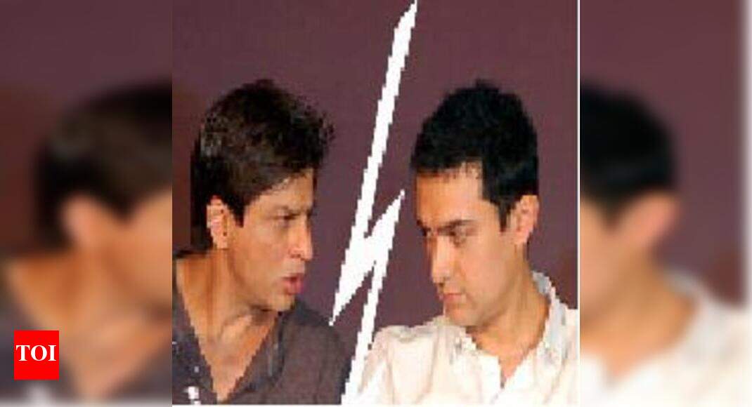 Aamir ignores Shah Rukh Khan | Hindi Movie News - Times of India