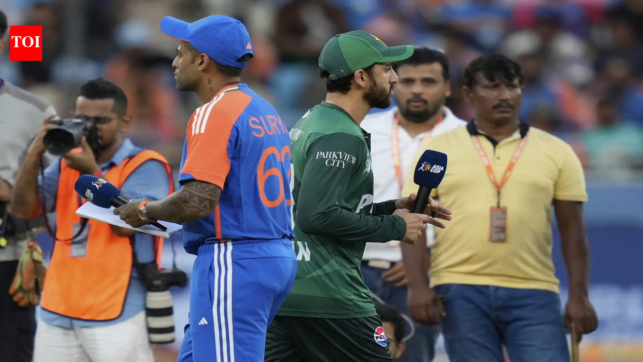 Handshake row returns: Pakistan takes dig at India ahead of T20 World Cup – Watch