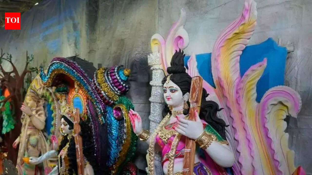 Ranchi Celebrates Saraswati Puja: Preparations, AI Idol, and Educational Focus
