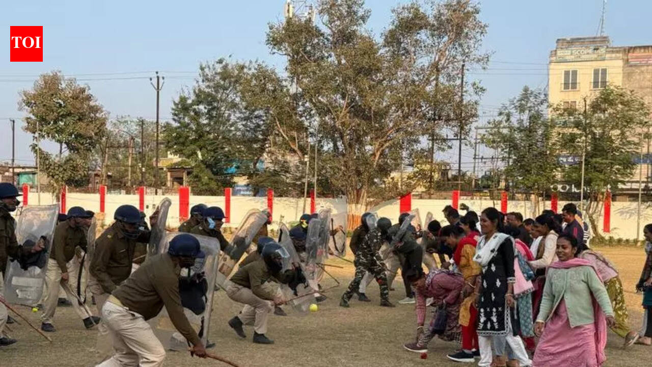 Saraswati Puja Security: Ranchi, Dhanbad, Hazaribag Deploy Forces, Mock Drills for Law and Order