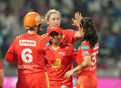 Sophie Devine stars as Gujarat Giants crush UP Warriorz by 45 runs