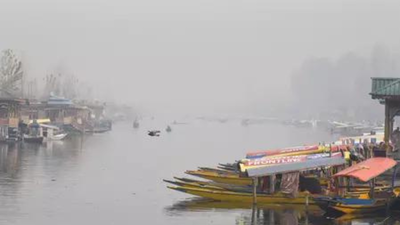 IMD predicts heavy snow in Jammu & Kashmir this week, 232 expectant moms hospitalised in Kulgam