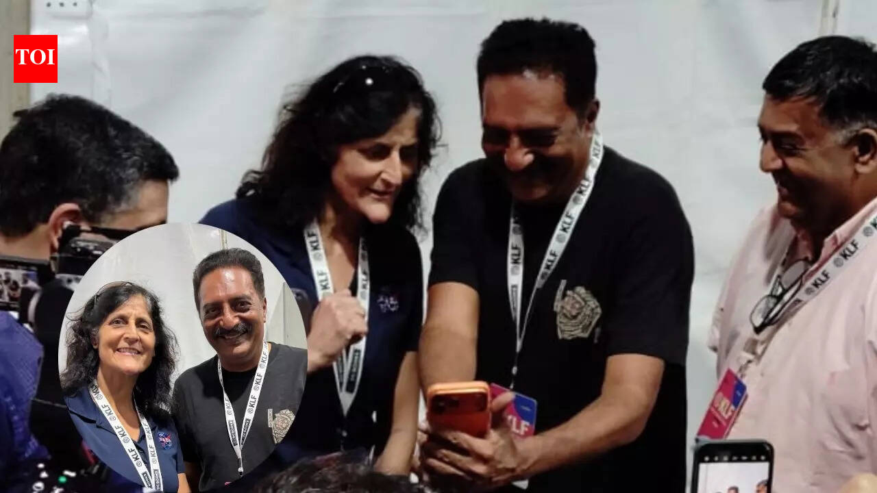 'Courageous woman of our times’: Prakash Raj meets Sunita Williams; shares pics