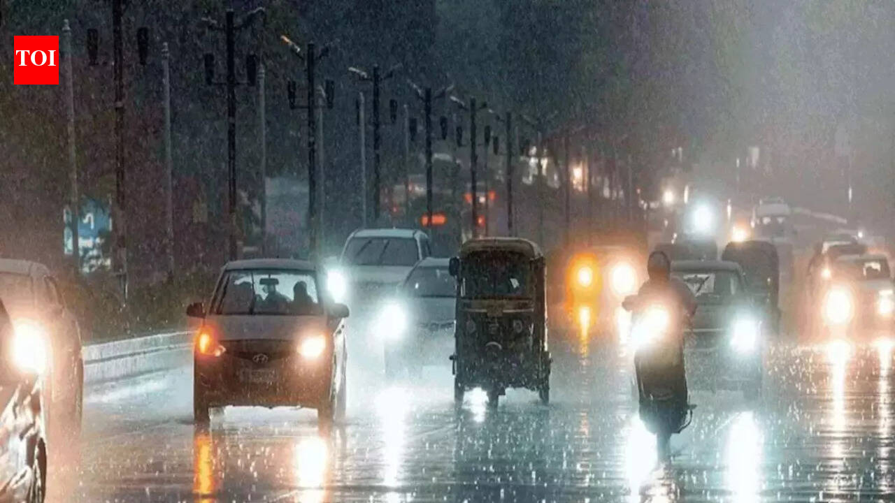 Chennai weather: Patchy rain, warm temperatures; AQI remains moderate ...