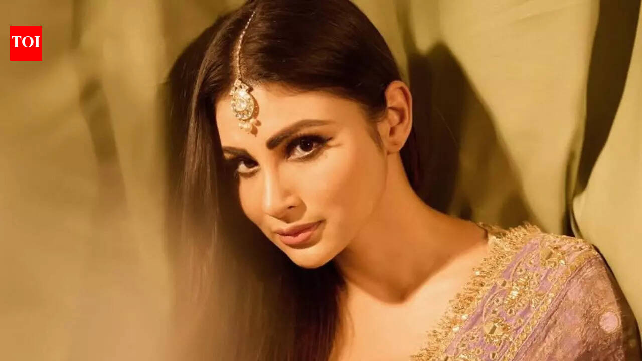 Mouni Roy shares unseen video from her early career days; says, “Going back to 2007 coz that’s when I started”