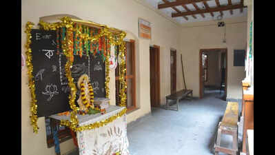 BLOs attend to SIR’s whims, muted Saraswati Puja at many schools