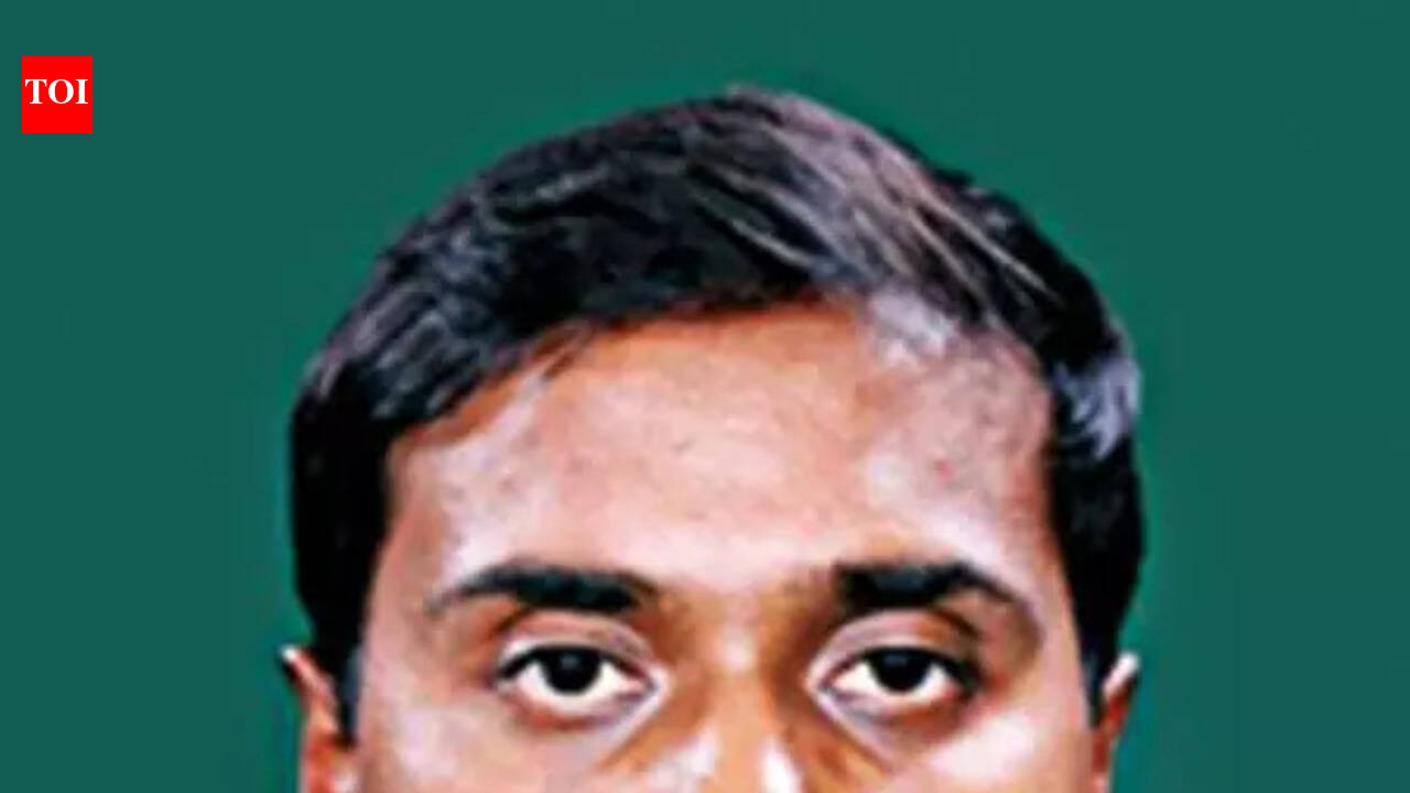 Enforcement Directorate questions YSRCP MP Mithun Reddy in Andhra ...