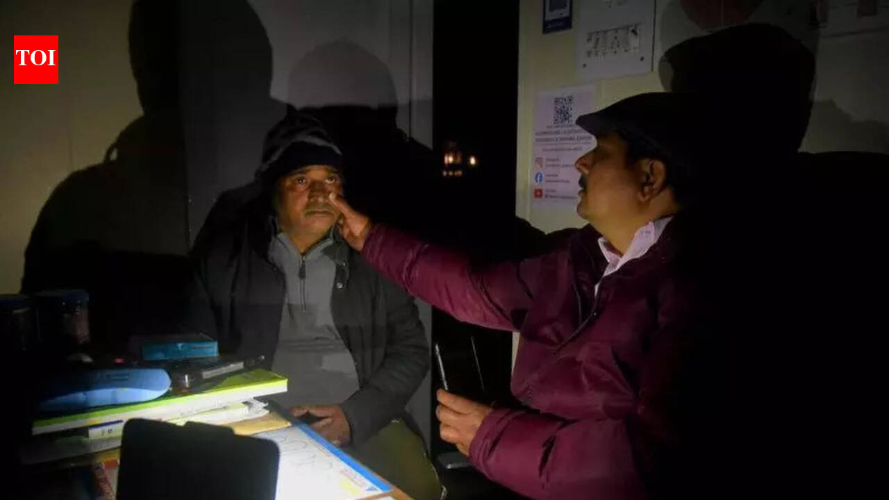 Mohali on the blink too as power lines snap