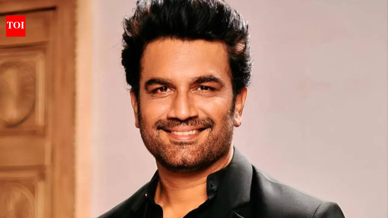 Did you know ‘Taskaree: The Smuggler’s Web’ star Sharad Kelkar made his acting debut in Akshaye Khanna–Kareena Kapoor’s comedy film?