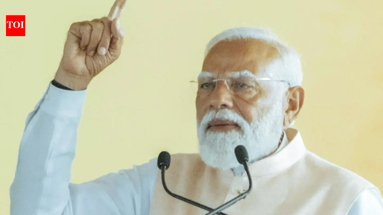 Govt following Netaji's vision of a strong India, says Modi