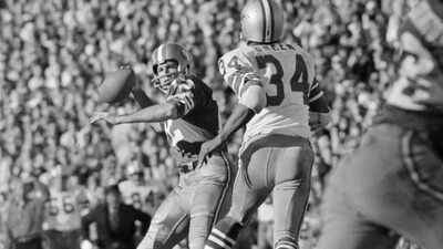 Former 49ers MVP quarterback passes away at 90