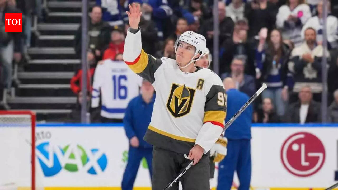 Mitch Marner booed loudly in Toronto return as Maple Leafs fans unleash mixed emotions and lingering frustration