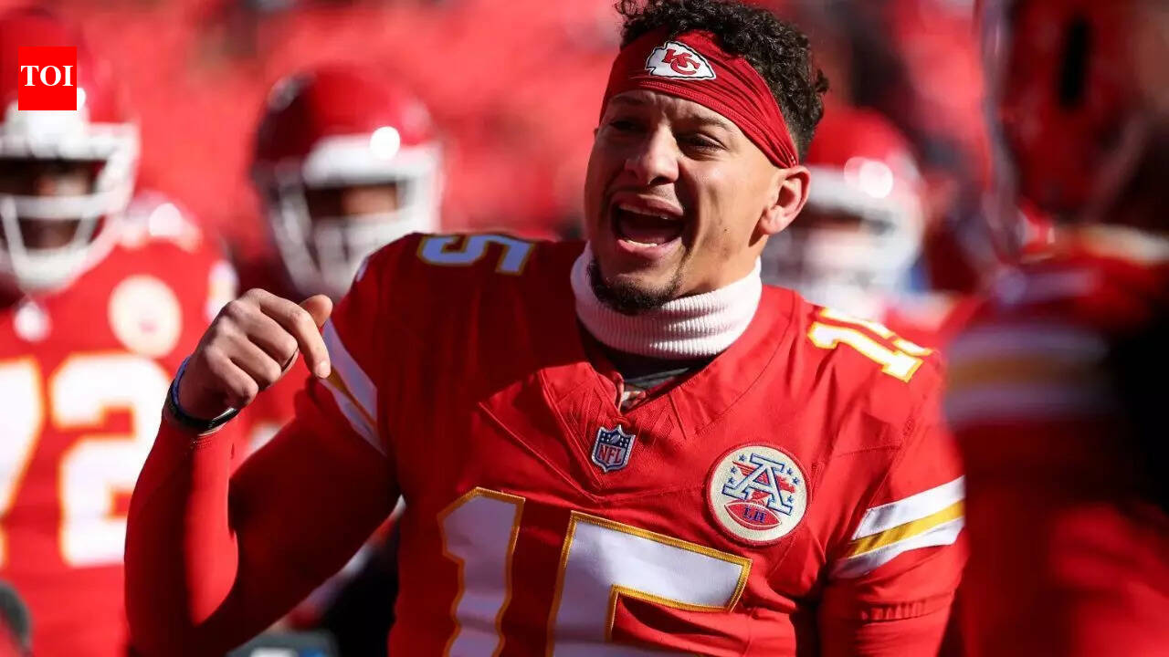 “Thank you coach”: Patrick Mahomes reflects on growth and gratitude with his tribute to his cherished coach as the Chiefs face a turning point