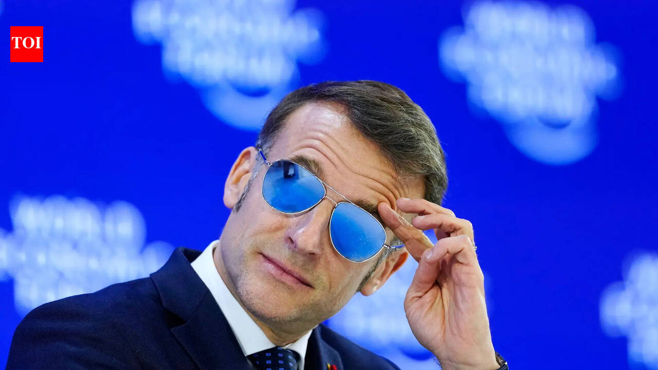 France to ban social media for under-15s? Macron aims for Australia-like law by September